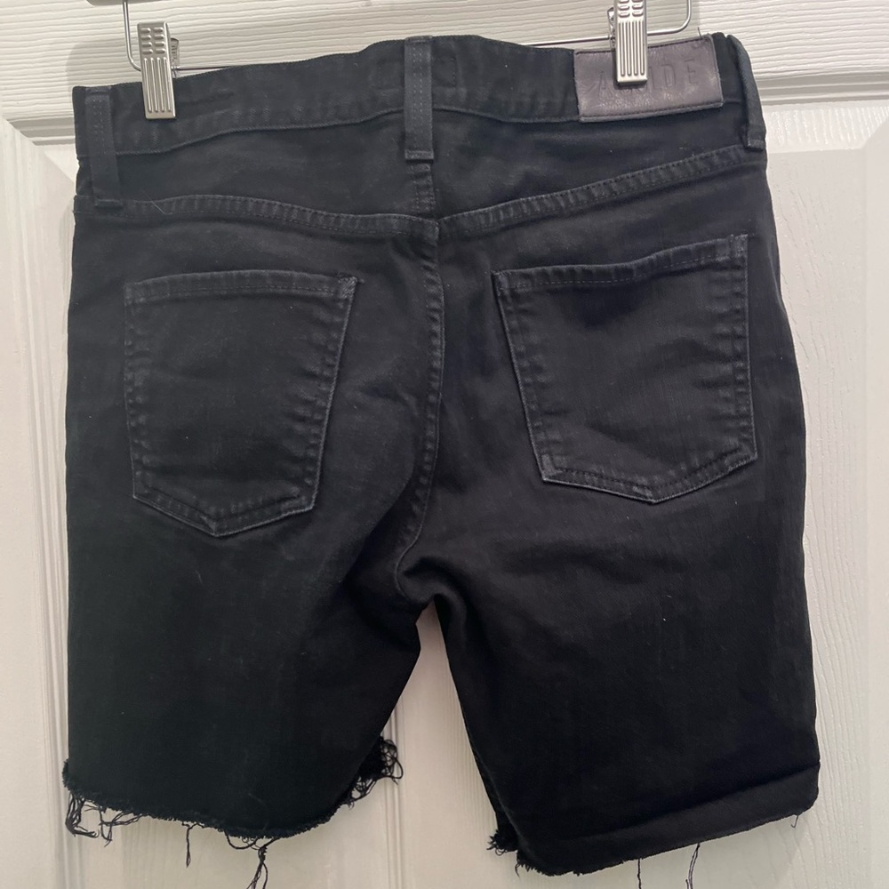 AGolde Riley High Rise Slim Leg Shorts In Vortex - Picture 4 of 7